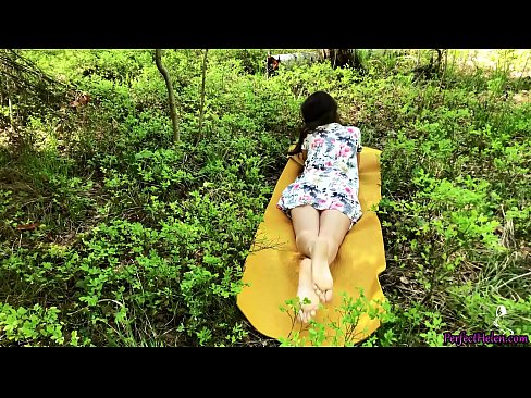 ❤️ Vreemdeling op Tinder Masturbeert mijn poesje en neukt hartstochtelijk in het bos ❌ Anal video at us ﹏